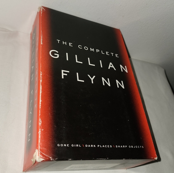 Gillian Flynn Book Series: Gone Girl, Dark Places, and Sharp Objects - Picture 2 of 4
